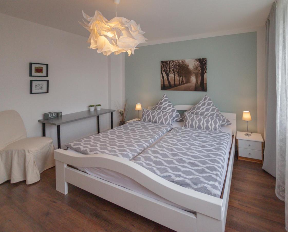Apartmenthaus Lorbach Solingen Bagian luar foto
