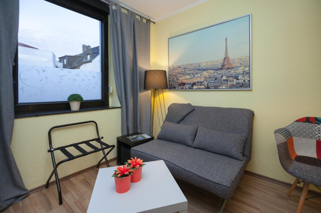 Apartmenthaus Lorbach Solingen Bagian luar foto