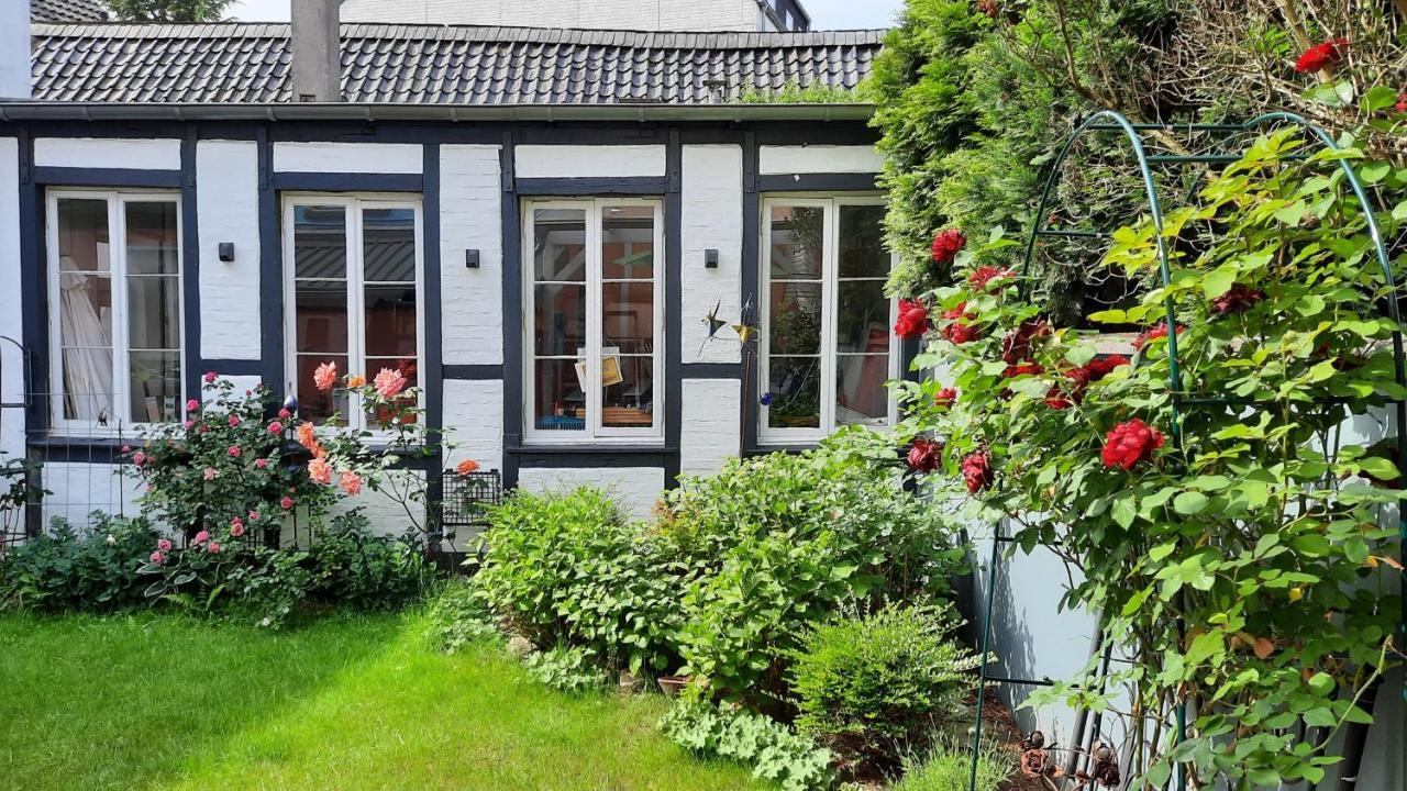 Apartmenthaus Lorbach Solingen Bagian luar foto
