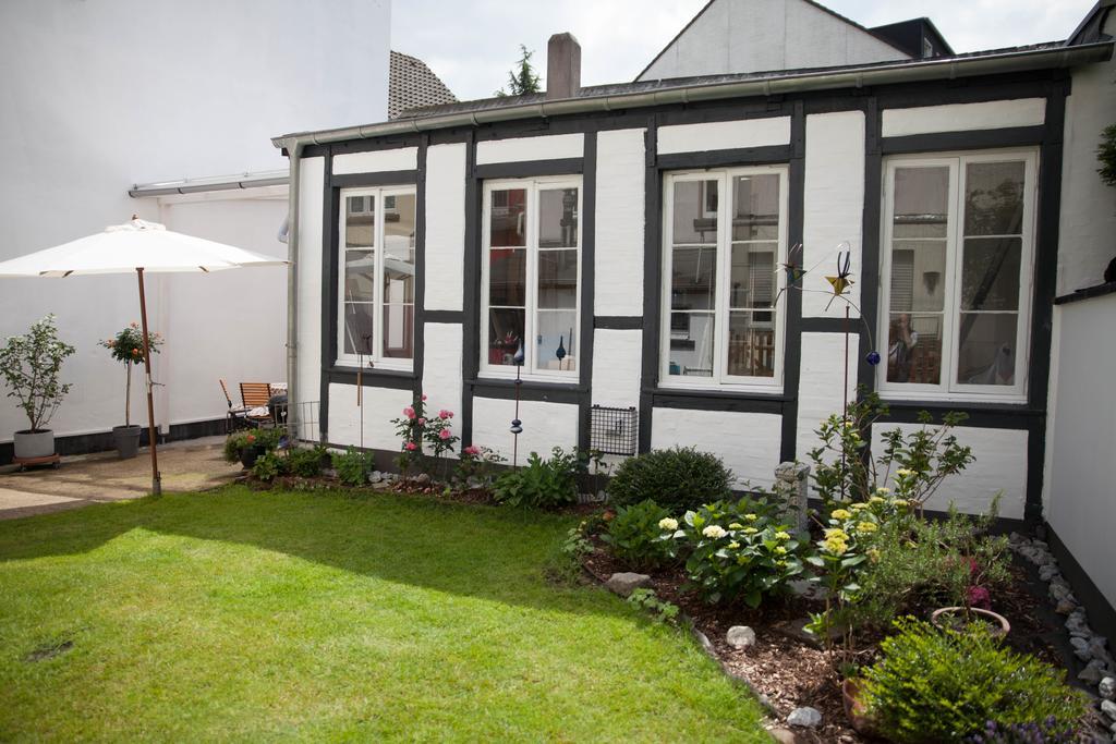 Apartmenthaus Lorbach Solingen Bagian luar foto