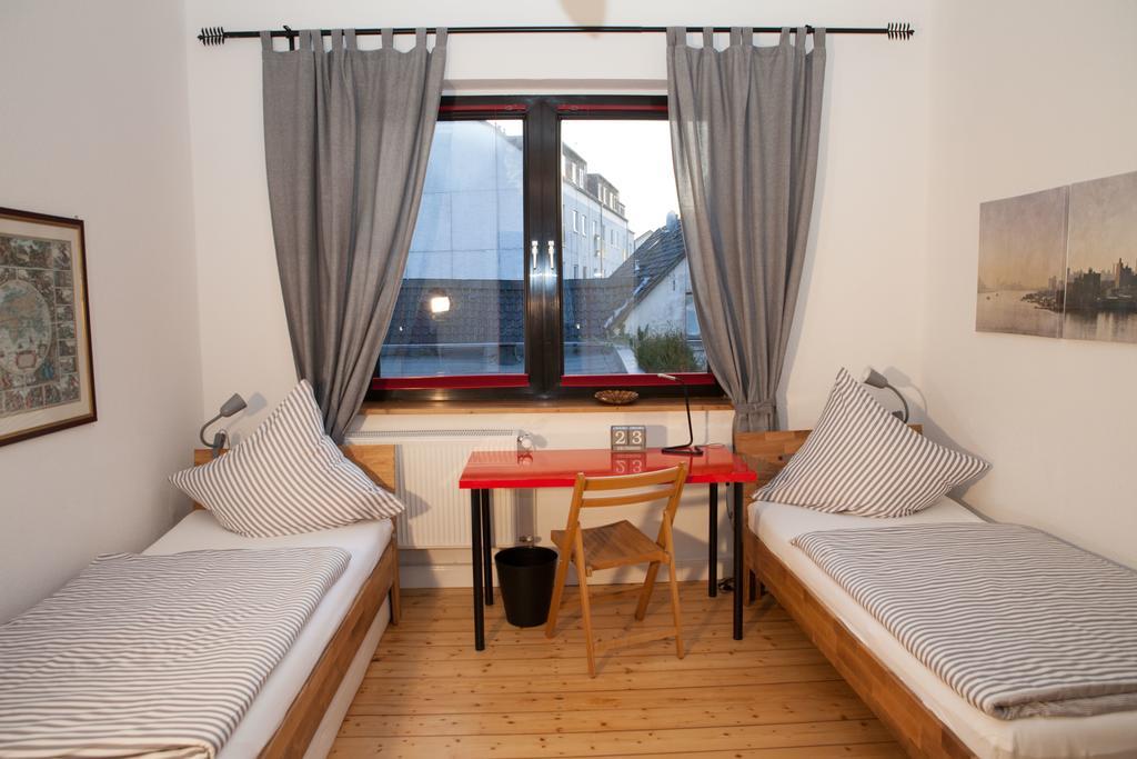 Apartmenthaus Lorbach Solingen Bagian luar foto