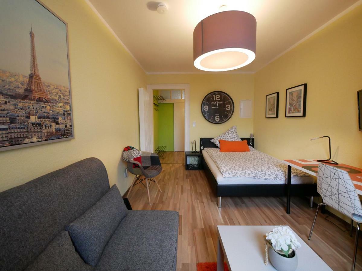 Apartmenthaus Lorbach Solingen Bagian luar foto